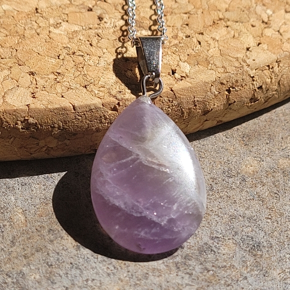 🎉HP🎉Amythest Quartz Tear Drop Sterling Silver Necklace - Picture 2 of 6